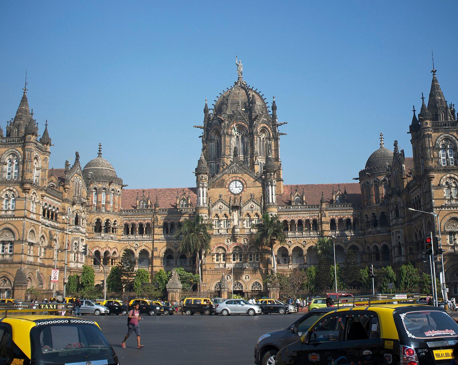 BEST's Mumbai monsoon notice explains safe reporting of supply faults